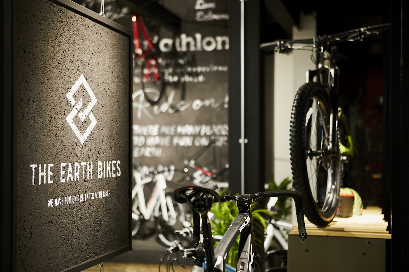 THE EARTH BIKES 尼崎店