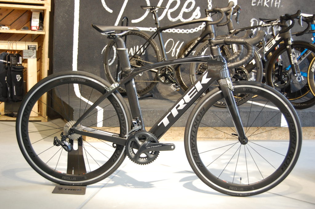 見えない敵に立ち向かえ!ミドルクラスのエアロロードバイク 2019年モデル TREK(トレック) MADONE SL6(マドン エスエル6)