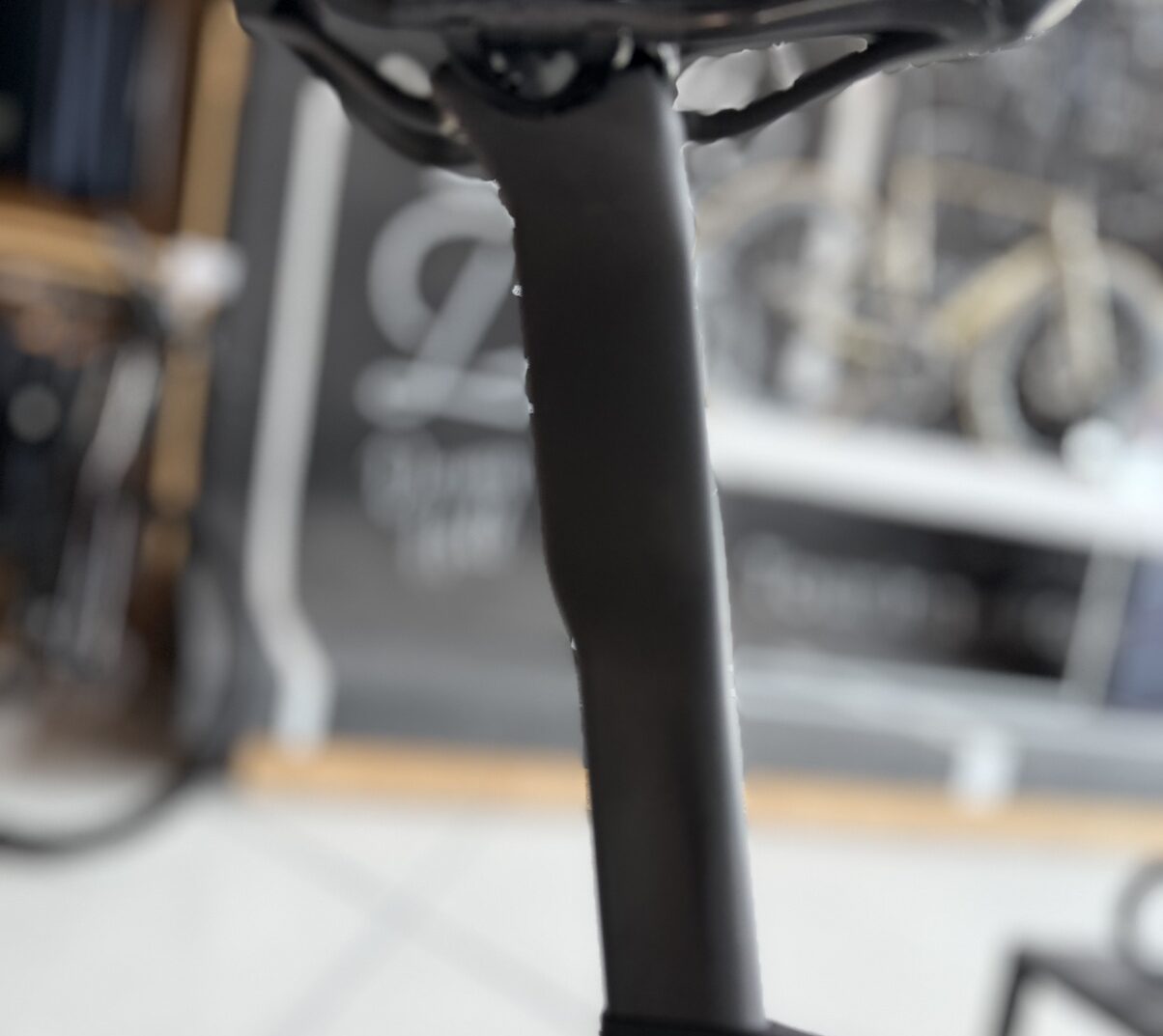 TARMAC SL8をさらに自分らしく。S-Works Rapide Postというアップグレードという選択