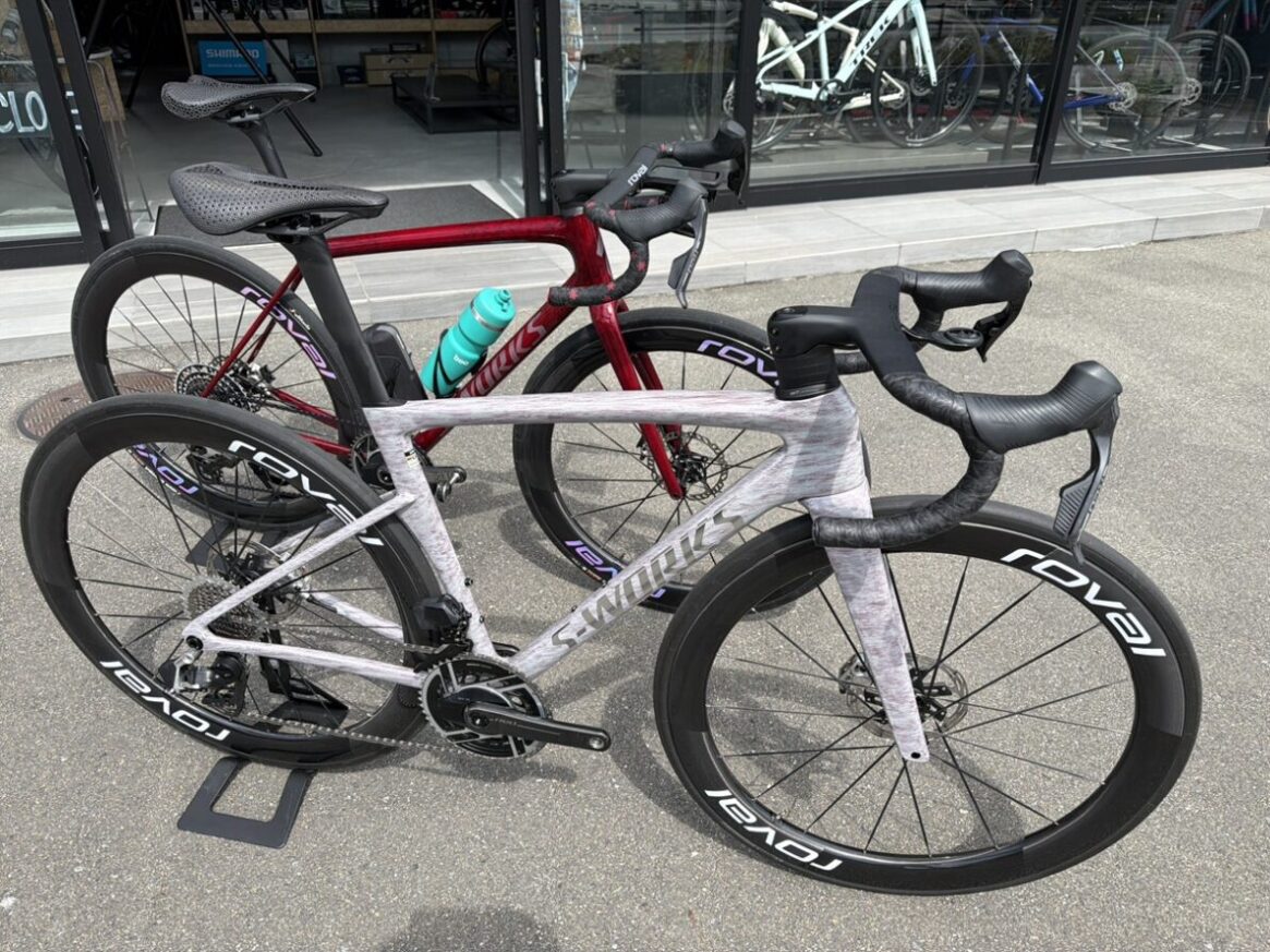 S-Works Tarmac SL9なのか、S-Works Aethos 2なのか。あなたならどちらを選びますか？