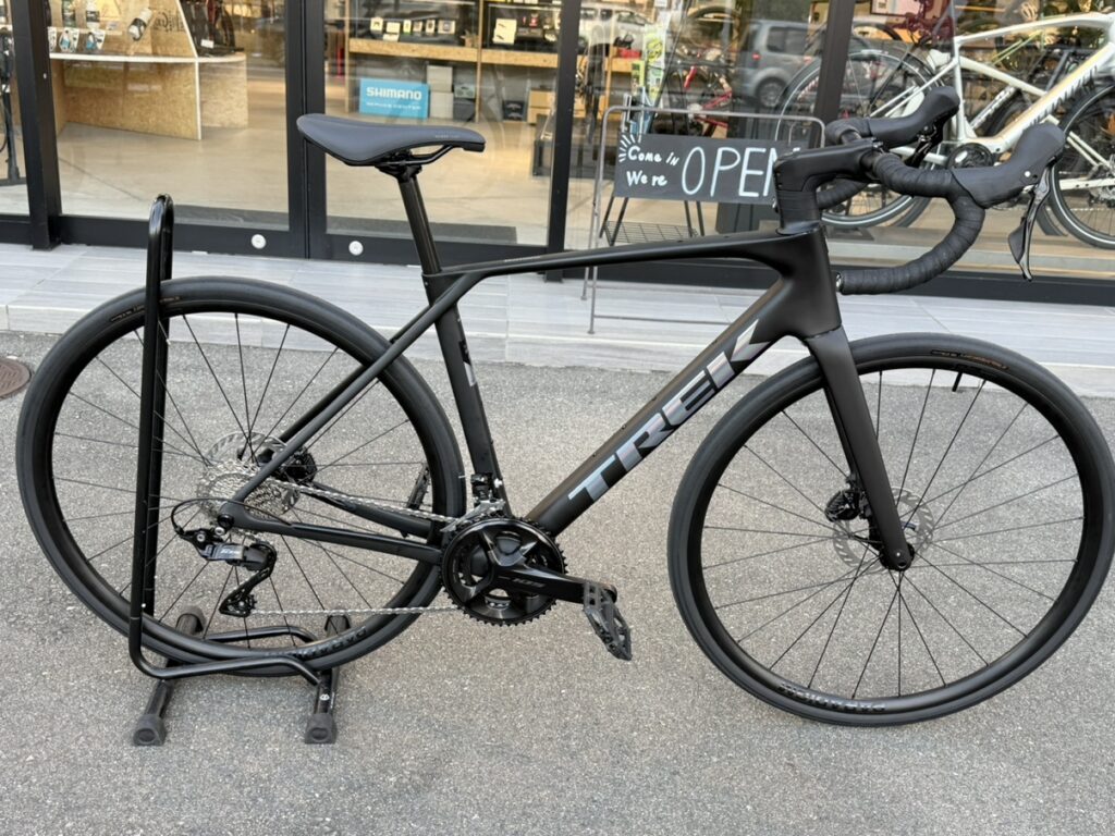 目で耳で肌でスポーツバイクを感じることのできる、本格ロードデビュー