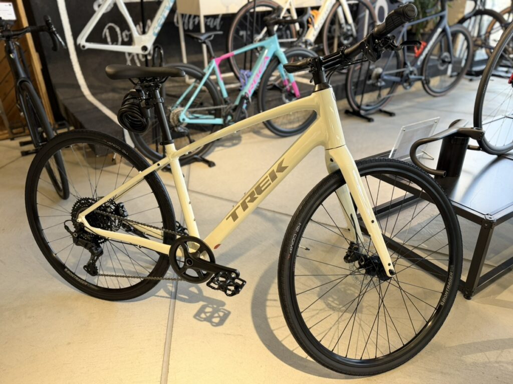 通勤からサイクリング、そしていつかはトライアスロンへ。TREK FX 3を
