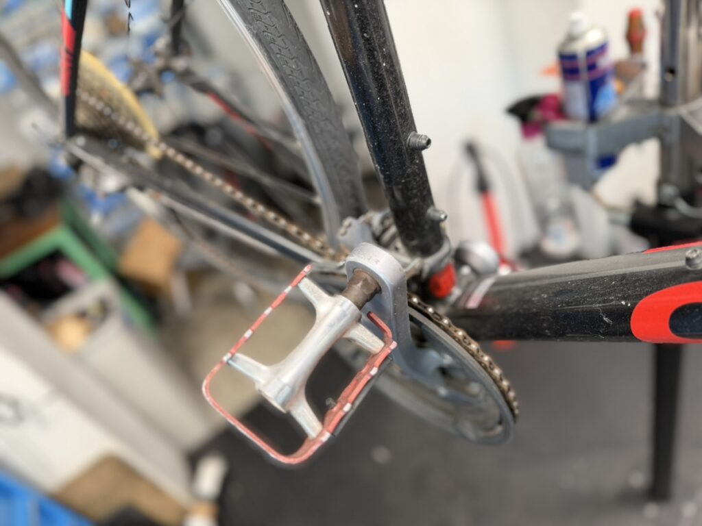 他店購入のGIANTが大変身!洗車とパーツ交換で通勤バイクをリフレッシュ